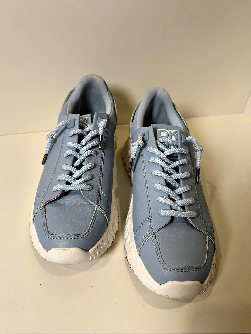 DKNY Women's Blue & White Sneakers Like New